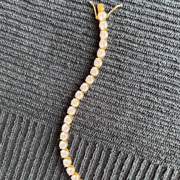 Gold God’s bracelet - Picture 2 of 3